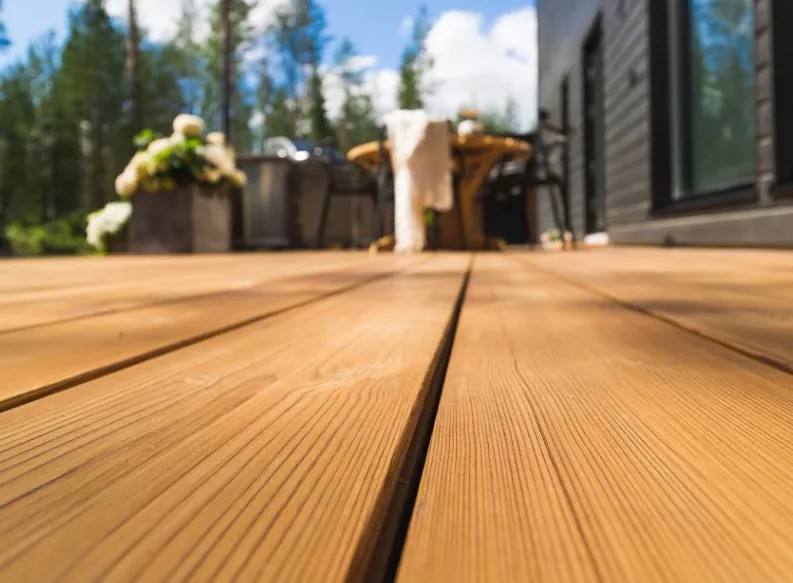 thermowood-deck-1039x595-test